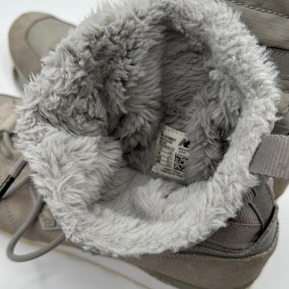 New Balance Sneakers - Women's 11 - Picture 9 of 9